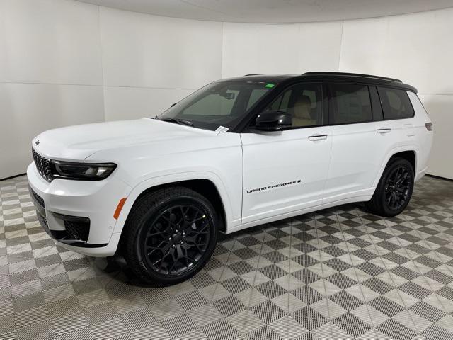 new 2025 Jeep Grand Cherokee L car, priced at $67,585