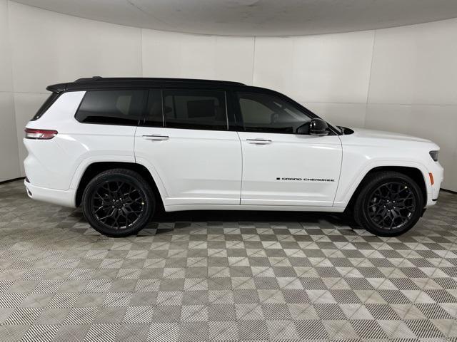 new 2025 Jeep Grand Cherokee L car, priced at $67,585