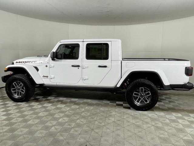 new 2024 Jeep Gladiator car, priced at $59,999