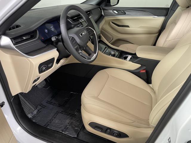 new 2025 Jeep Grand Cherokee car, priced at $49,781