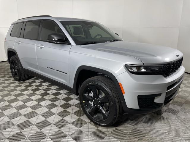 new 2025 Jeep Grand Cherokee L car, priced at $47,420