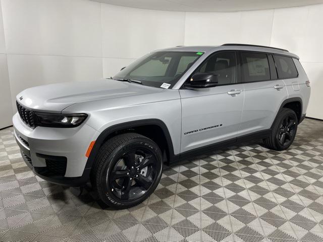 new 2025 Jeep Grand Cherokee L car, priced at $47,420