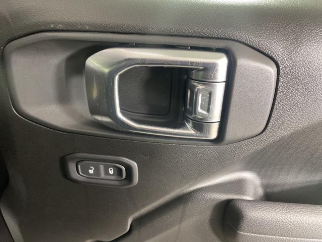 new 2025 Jeep Gladiator car, priced at $42,970