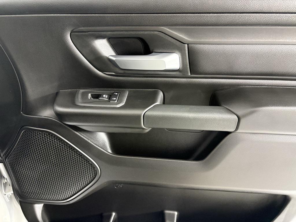 new 2025 Ram 1500 car, priced at $41,565