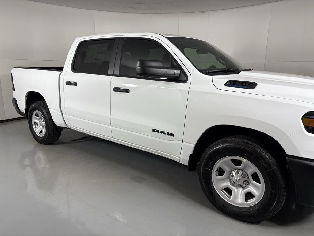 new 2025 Ram 1500 car, priced at $41,565
