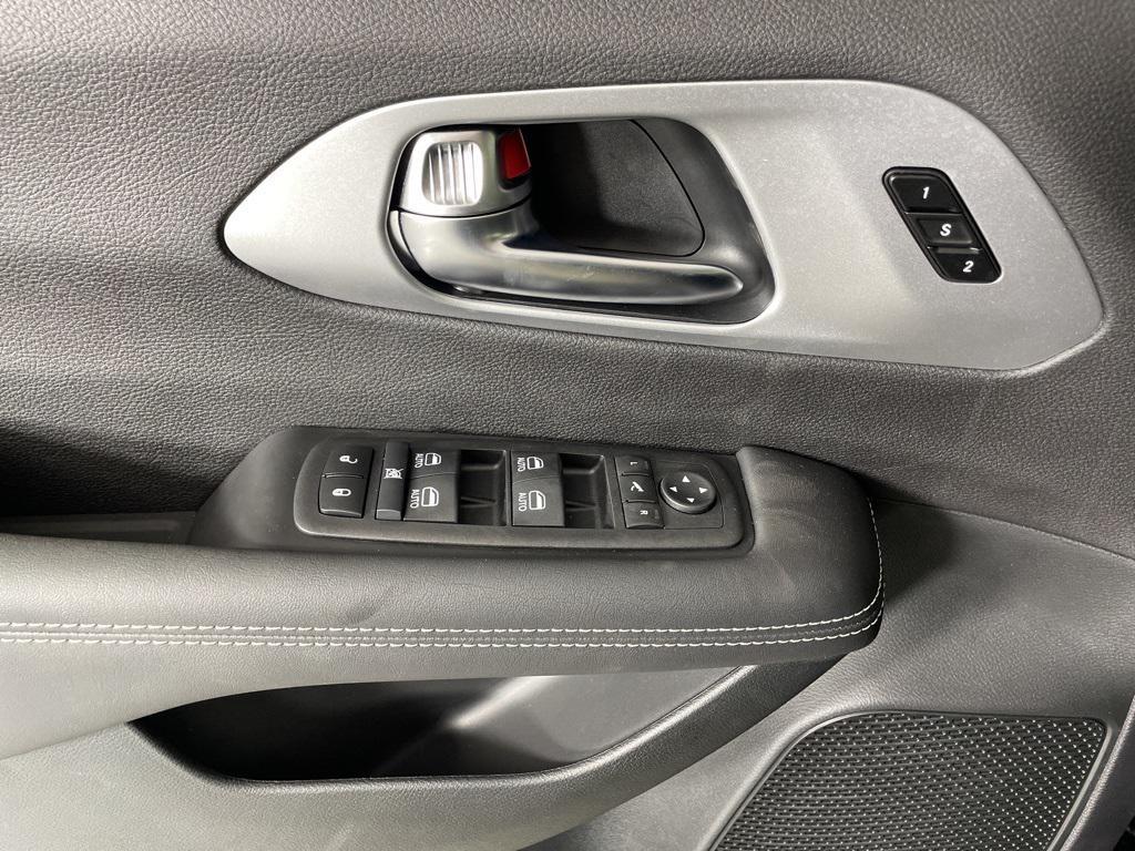 new 2026 Chrysler Pacifica car, priced at $46,722