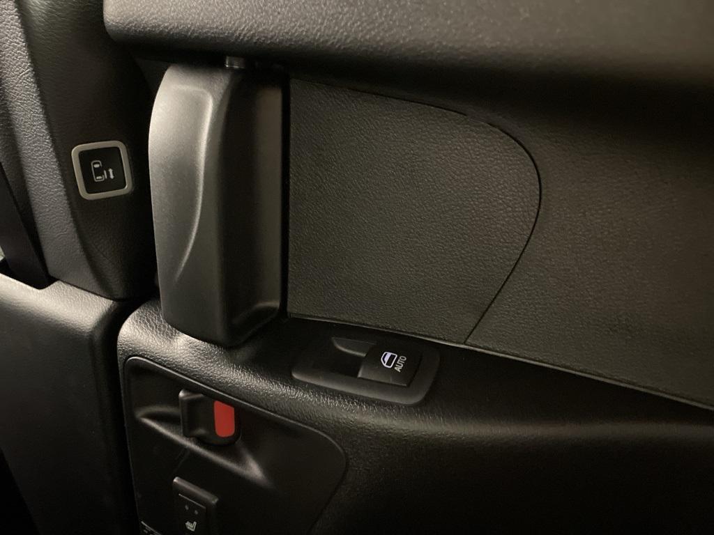 new 2026 Chrysler Pacifica car, priced at $46,722