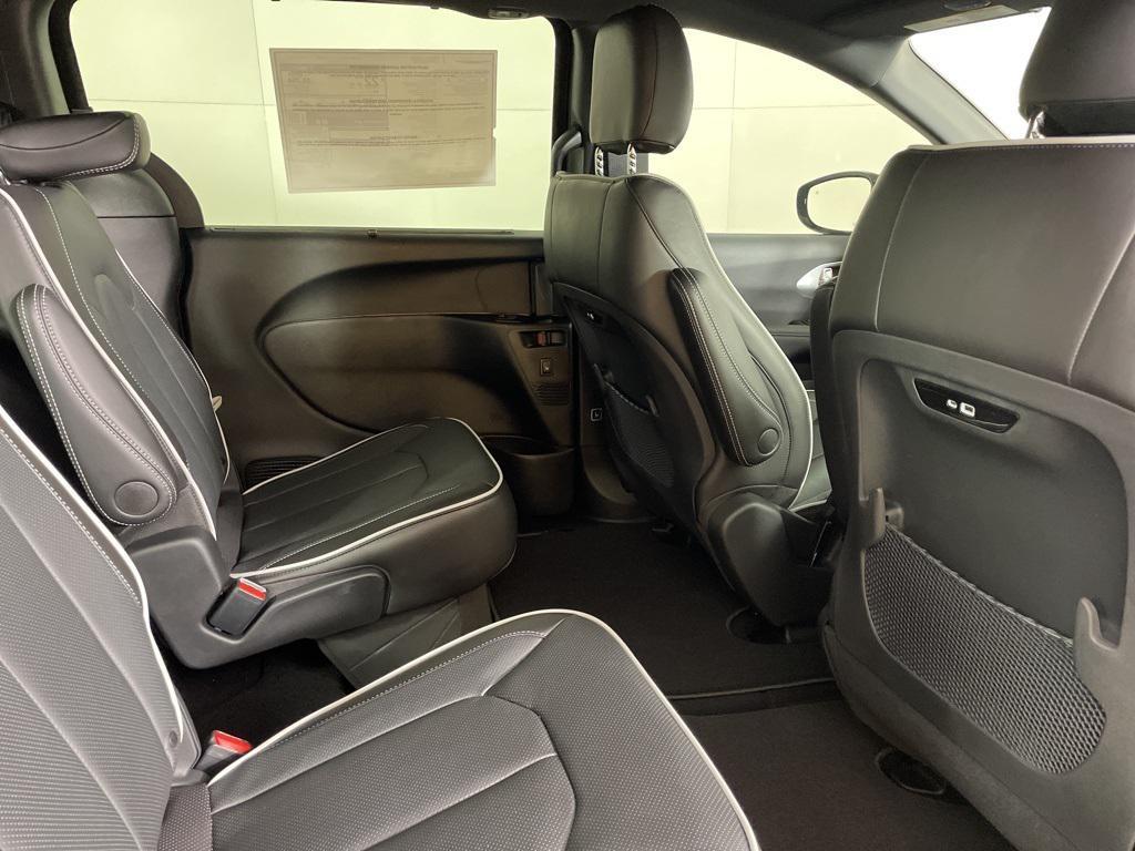 new 2026 Chrysler Pacifica car, priced at $46,722