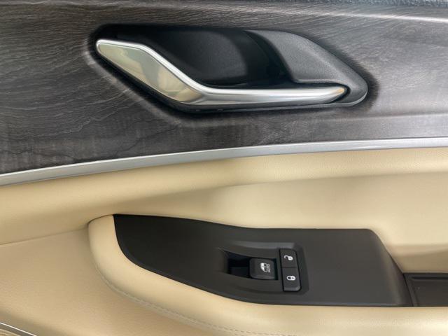 new 2025 Jeep Grand Cherokee L car, priced at $52,900
