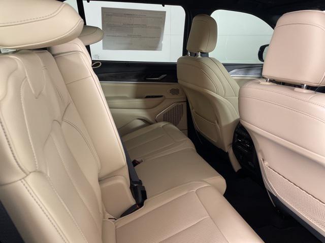 new 2025 Jeep Grand Cherokee L car, priced at $52,900