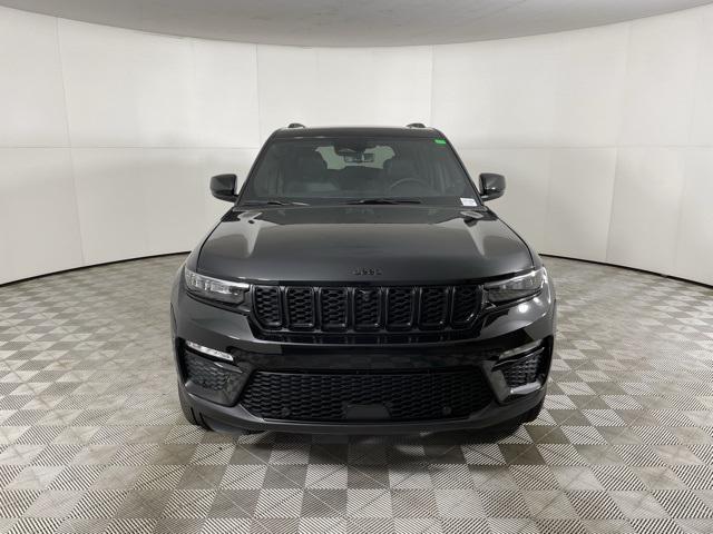 new 2025 Jeep Grand Cherokee car, priced at $52,500