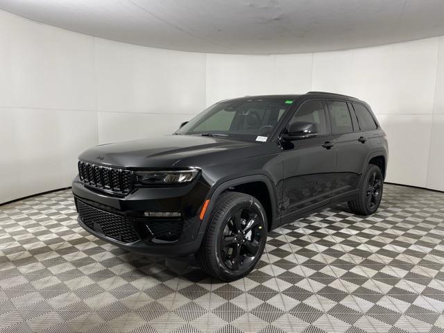 new 2025 Jeep Grand Cherokee car, priced at $52,500