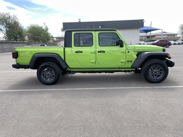 new 2025 Jeep Gladiator car, priced at $42,900