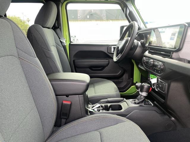 new 2025 Jeep Gladiator car, priced at $42,900