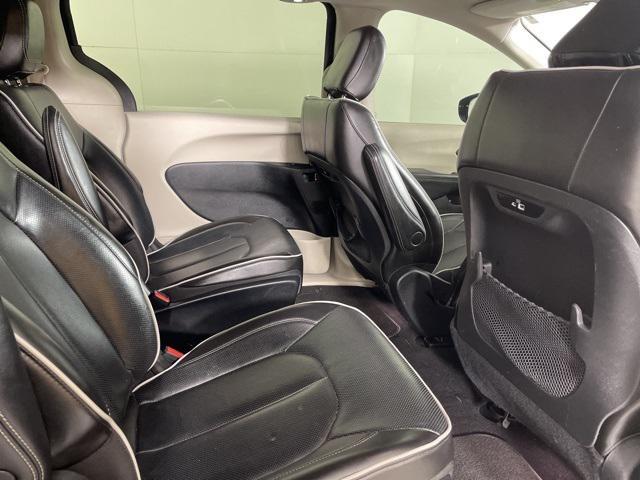used 2022 Chrysler Pacifica Hybrid car, priced at $31,300