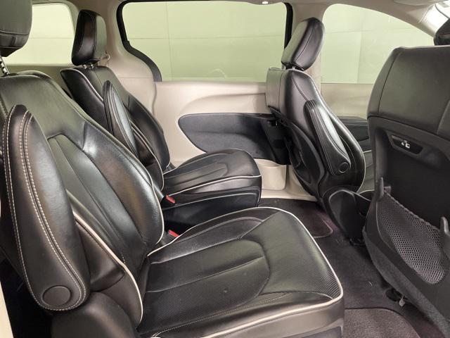 used 2022 Chrysler Pacifica Hybrid car, priced at $31,300