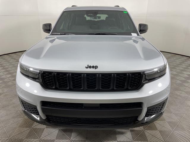 new 2025 Jeep Grand Cherokee L car, priced at $44,001