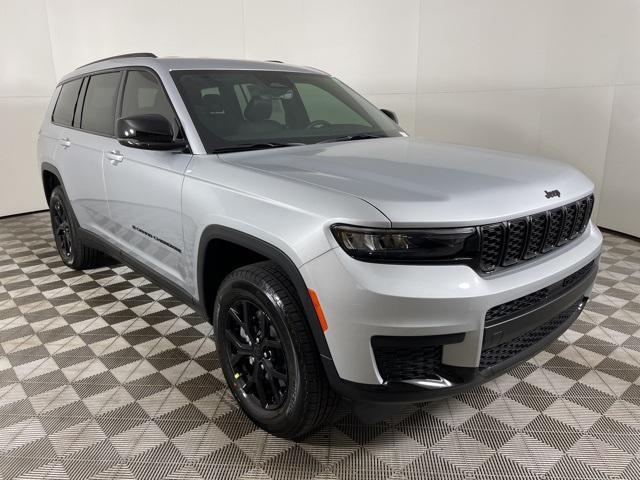 new 2025 Jeep Grand Cherokee L car, priced at $44,001