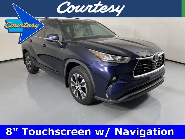 used 2020 Toyota Highlander car, priced at $32,900