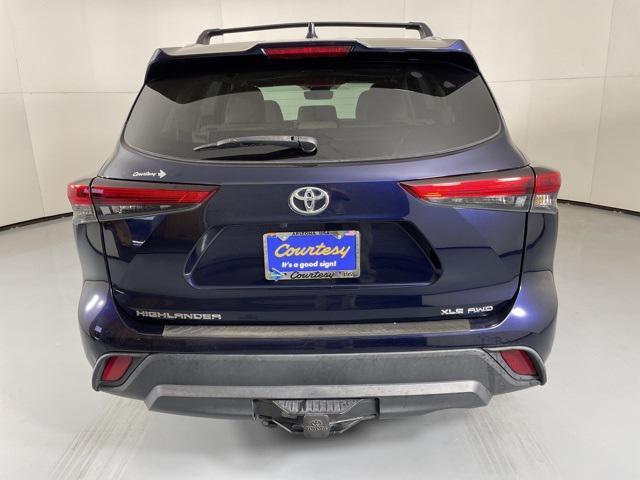 used 2020 Toyota Highlander car, priced at $32,900