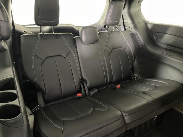 new 2025 Chrysler Pacifica car, priced at $37,900