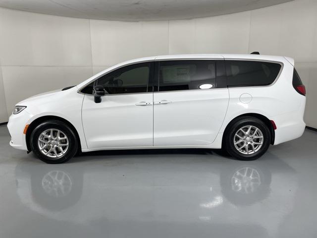 new 2025 Chrysler Pacifica car, priced at $37,900