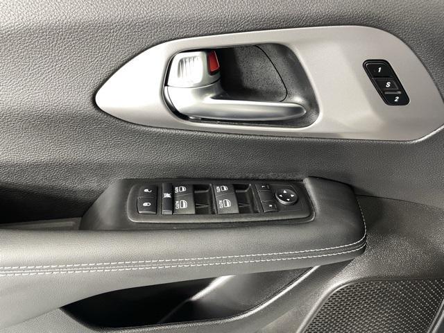 new 2025 Chrysler Pacifica car, priced at $37,900