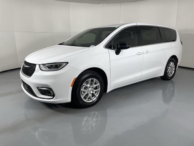 new 2025 Chrysler Pacifica car, priced at $37,900