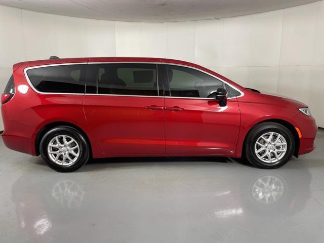 new 2026 Chrysler Pacifica car, priced at $40,542