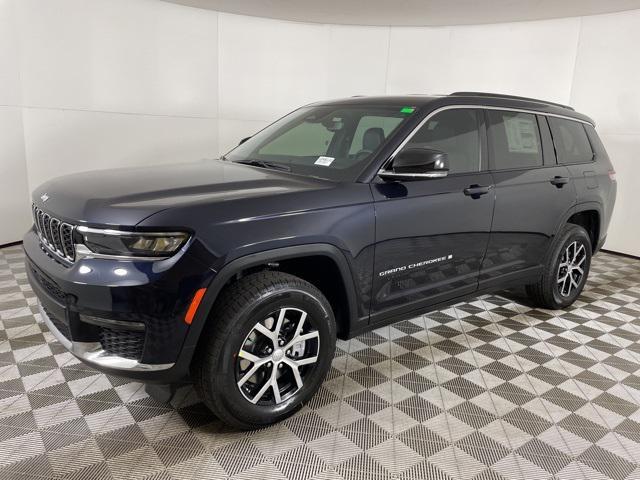 new 2024 Jeep Grand Cherokee L car, priced at $39,046