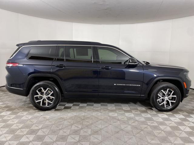 new 2024 Jeep Grand Cherokee L car, priced at $39,046