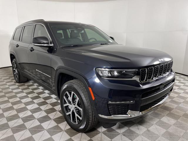 new 2024 Jeep Grand Cherokee L car, priced at $39,046