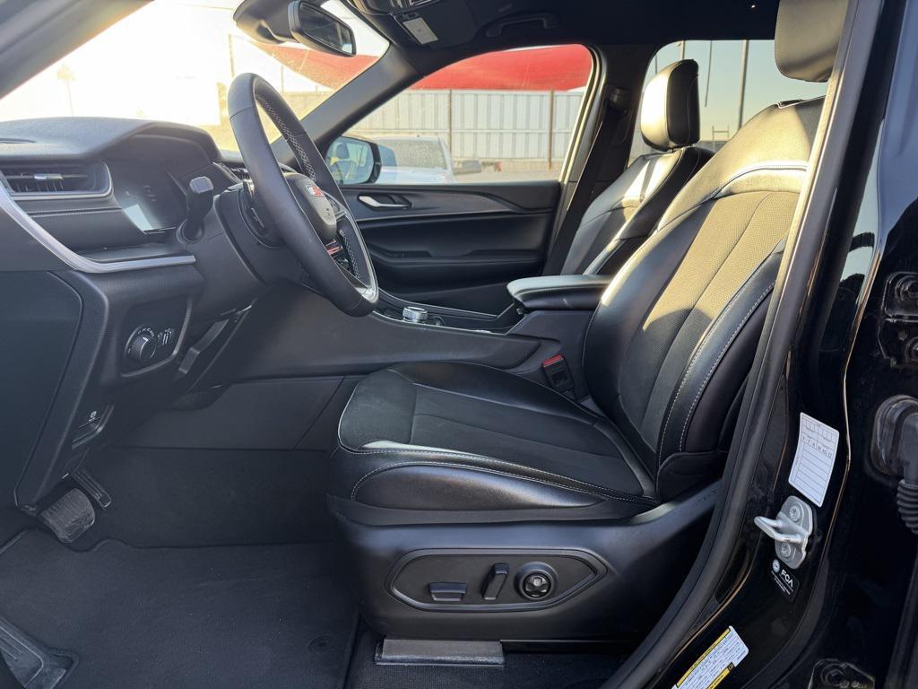 used 2024 Jeep Grand Cherokee L car, priced at $29,800