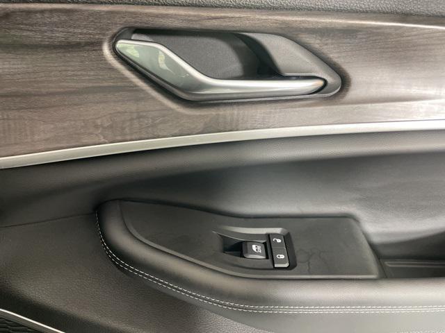 new 2025 Jeep Grand Cherokee L car, priced at $47,900