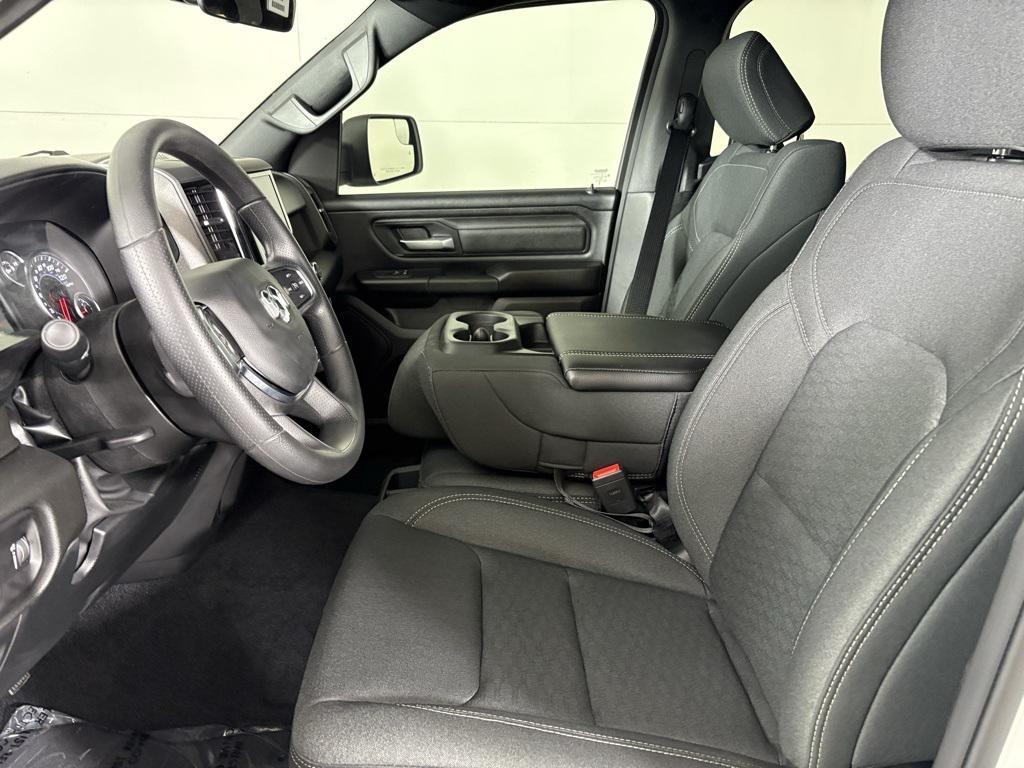 new 2025 Ram 1500 car, priced at $41,565