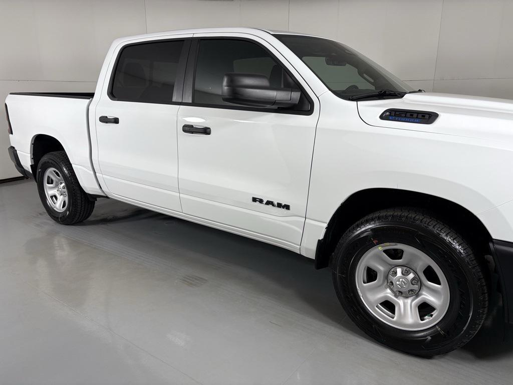 new 2025 Ram 1500 car, priced at $41,565
