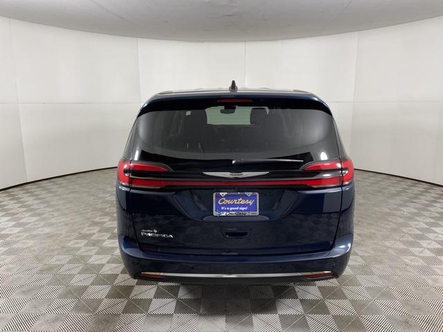 new 2024 Chrysler Pacifica car, priced at $37,191