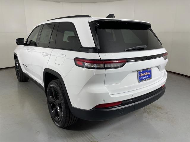 new 2025 Jeep Grand Cherokee car, priced at $37,900
