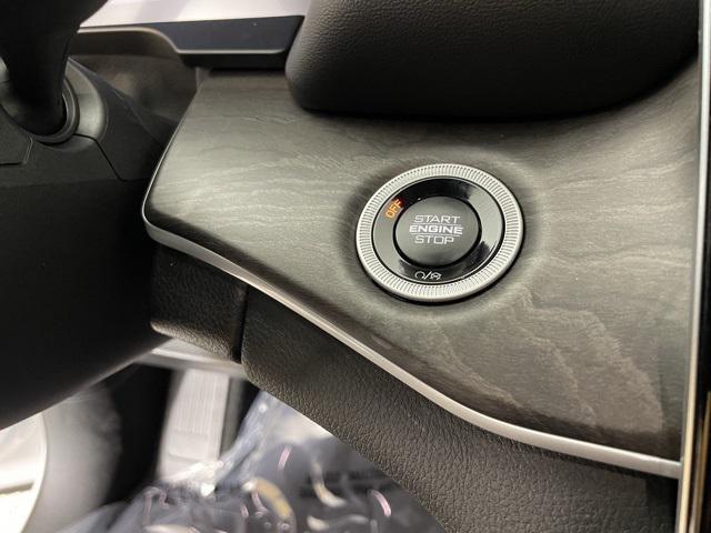 new 2025 Jeep Grand Cherokee car, priced at $49,900
