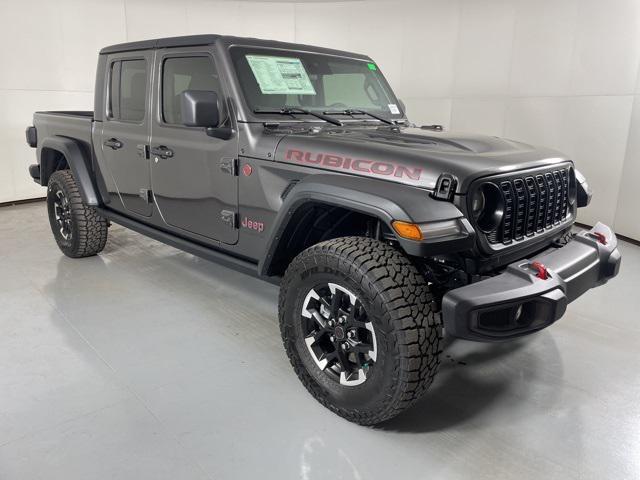 new 2025 Jeep Gladiator car, priced at $48,900