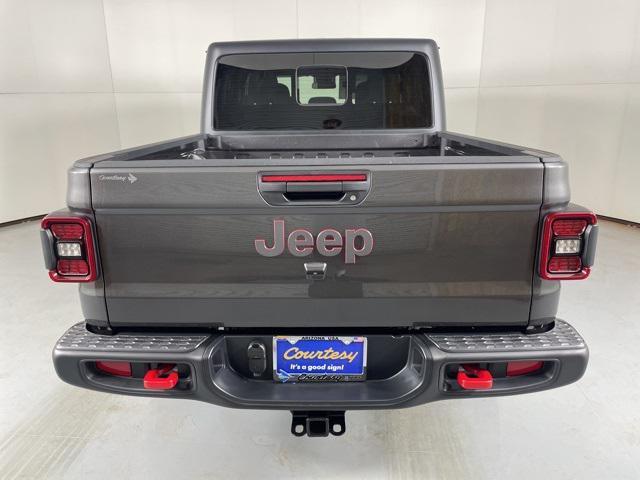 new 2025 Jeep Gladiator car, priced at $48,900