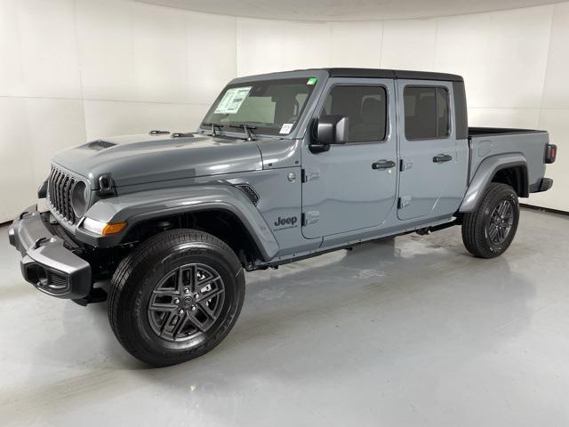 new 2025 Jeep Gladiator car, priced at $37,500