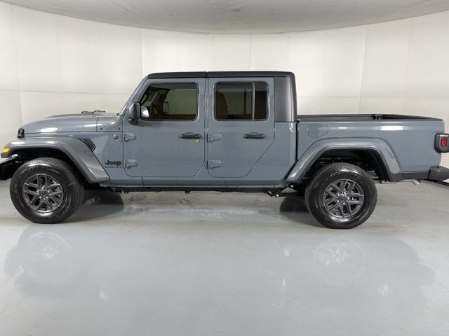 new 2025 Jeep Gladiator car, priced at $37,500