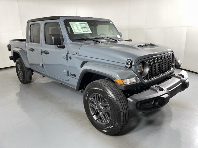 new 2025 Jeep Gladiator car, priced at $37,500