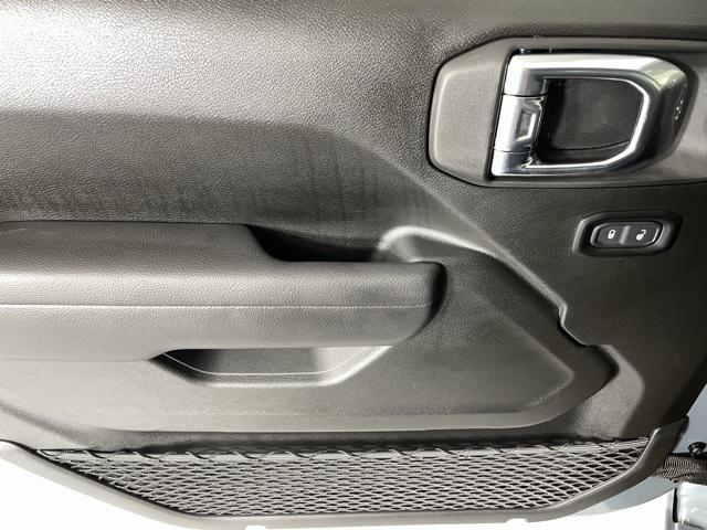 new 2025 Jeep Gladiator car, priced at $37,500