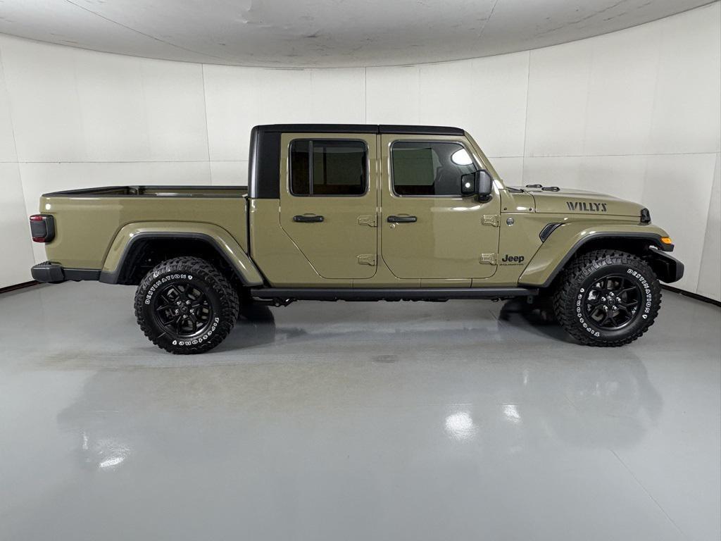 new 2026 Jeep Gladiator car, priced at $49,900