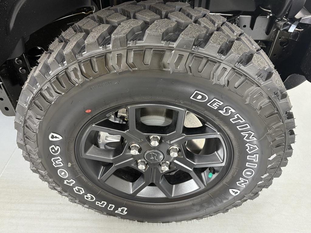 new 2026 Jeep Gladiator car, priced at $49,900