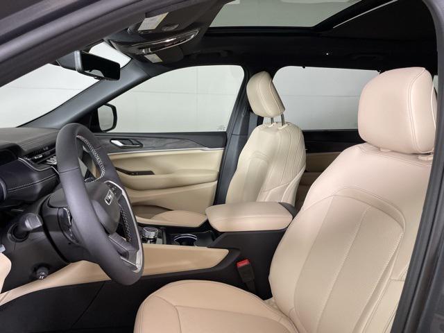 new 2025 Jeep Grand Cherokee L car, priced at $58,457