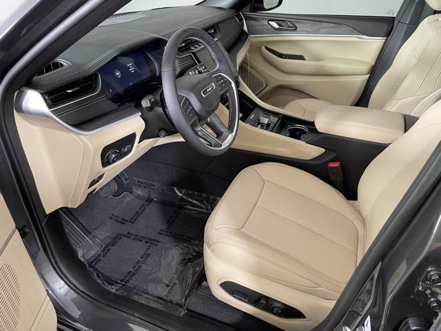 new 2025 Jeep Grand Cherokee L car, priced at $58,457