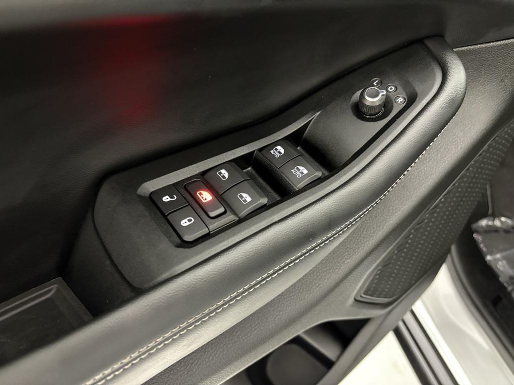 used 2025 Jeep Grand Cherokee L car, priced at $36,900